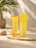 ضد آفتاب کلینیک Clinique Solar Smart SPF 50 بیرنگ حجم 50ml
